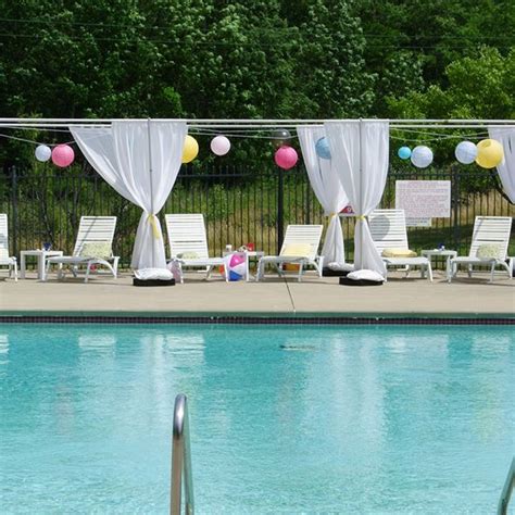 Find a swimming pool rental in Jacksonville, FL for family swim, pool parties, and private events. Rent a pool by the hour with Poolshare. 